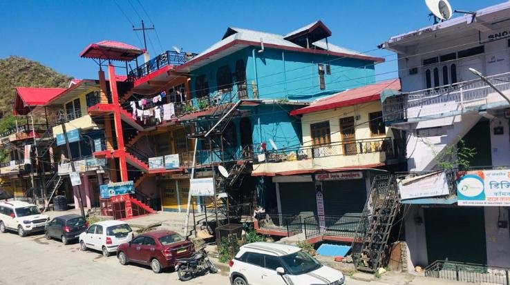 darlaghat-shops-remained-closed-25-april-2021