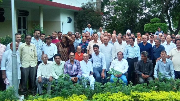 जब तक हाई कोर्ट का फैसला न आये तब तक न हो तोड़फोड़