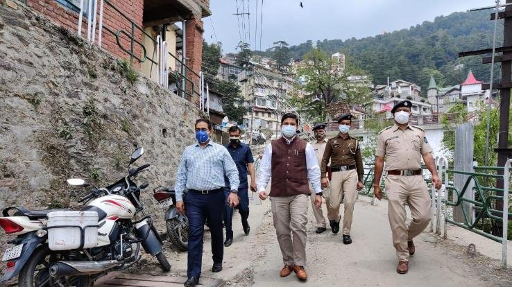 सब्जी मंडी में दुकानों के बाहर बैठने वाले विक्रेताओं के प्रति कारवाई करने के लिए नगर निगम को निर्देश जारी :उपायुक्त शिमला 