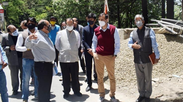  शिमला स्मार्टसिटी परियोजना के तहत विभिन्न विकास कार्यों पर व्यय किए जाएगें 968 करोड़ रूपये :  शहरी विकास मंत्री सुरेश भारद्वाज 