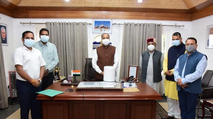 निदेशक एसएआईएफ ने हिमाचल प्रदेश के लिए एयर प्यूरीफायर यूनिट भेंट किए