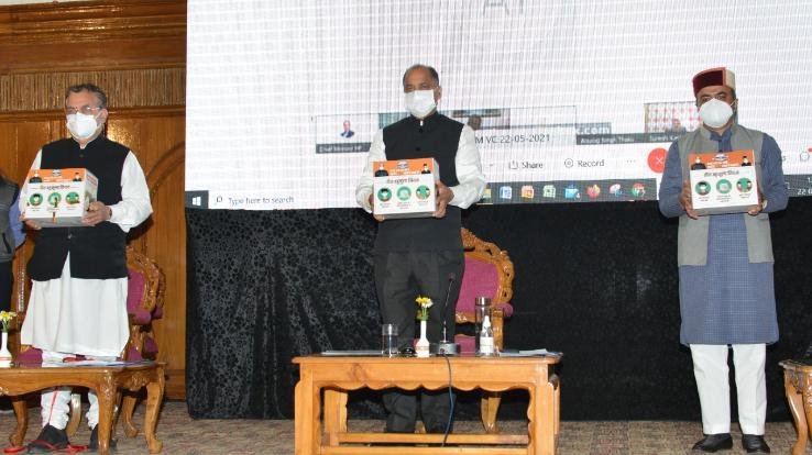 मुख्यमंत्री ने होम आइसोलेशन में रह रहे रोगियों के लिए होम आइसोलेशन किट तथा हिमाचल कोविड केयर ऐप का किया शुभारम्भ