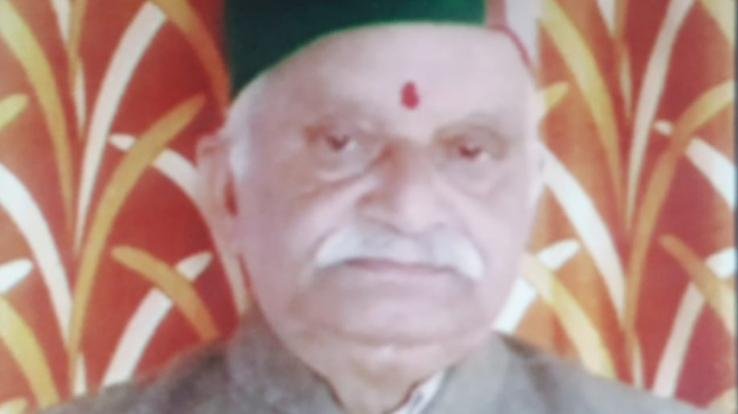  कुनिहार : जिला पेंशनर्ज एवं वरिष्ठ नागरिक कल्याण संगठन ने की छठे वेतन आयोग की मांग