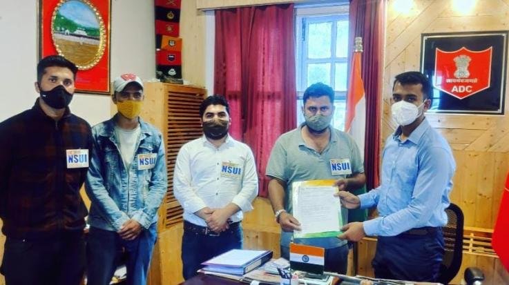 परीक्षाएं करवाने से पहले सभी छात्रों को लगवाई जाए वैक्सीन : NSUI