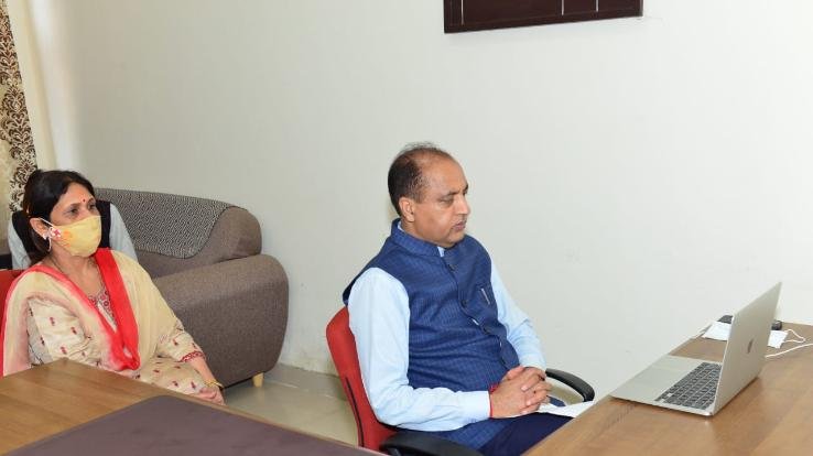 मुख्यमंत्री ने कि समाज के लिए चिकित्सकों की निःस्वार्थ व समर्पित सेवाओं की सराहना