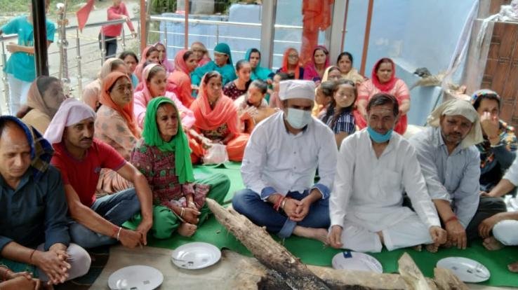 दाड़लाघाट : दावटी पंचायत के शिवनगर में 12 ज्योतिर्लिंगों की स्थापना विधि-विधान के साथ संपन्न