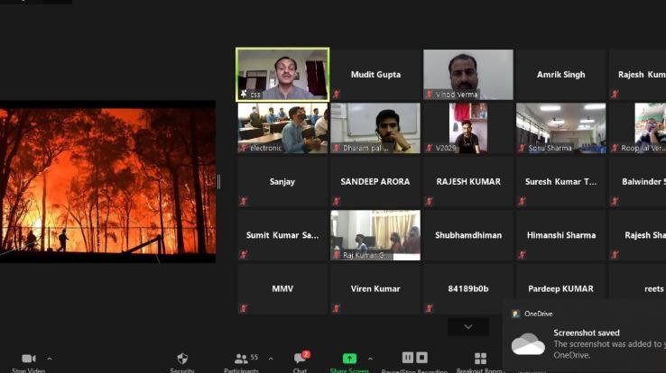 दाड़लाघाट : सौर ऊर्जा पर जागरूकता सत्र का आयोजन