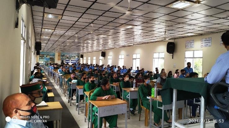 सोलन : आईटीआई प्रशिक्षुओं को दी गयी कौशल विकास की जानकारी