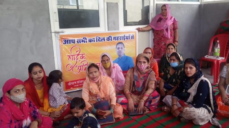 जसवां-परागपुर :पराशर ने सैनिटरी पैड वितरण को बनाया महाअभियान