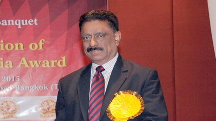 विश्वविद्यालय के माहौल को तनावपूर्ण बना रहे कुलपति - राठौर