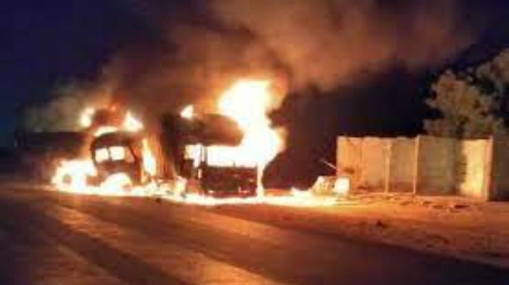A painful accident occurred in Ajmer, two vehicles became a ball of fire, four people were burnt alive