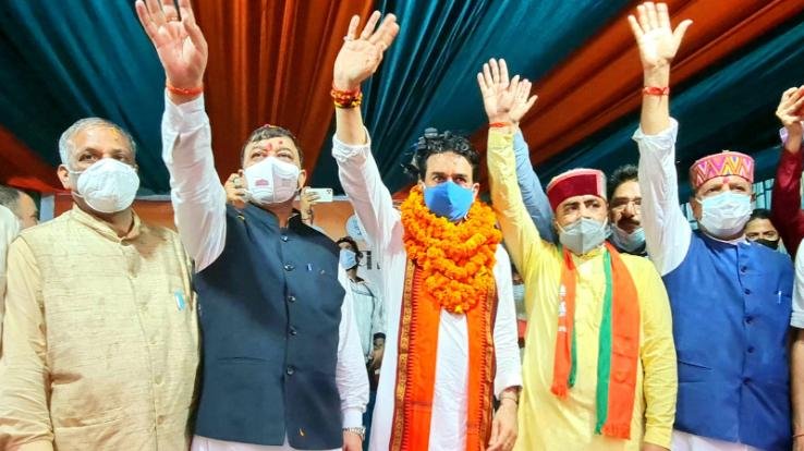 परवाणू : जनता के आशीर्वाद से अविरल चलेगी भाजपा की विजय यात्रा :अनुराग ठाकुर 