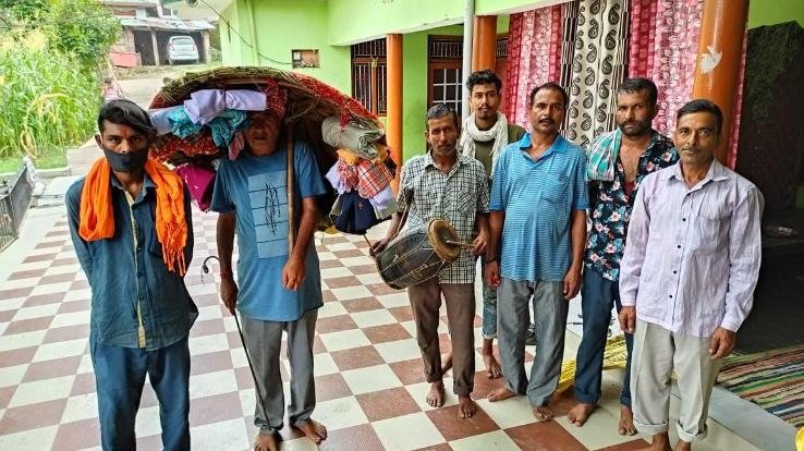 देहरा: गुग्गा जाहिर पीर का घर-घर जाकर गुणगान
