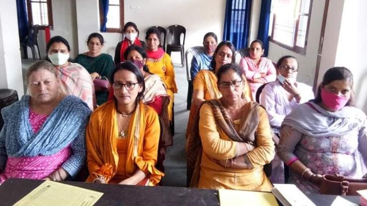 शिमला : आंगनबाड़ी वर्करज़ एवम हैल्परज़ यूनियन सम्बन्धित सीटू की बैठक सम्पन्न