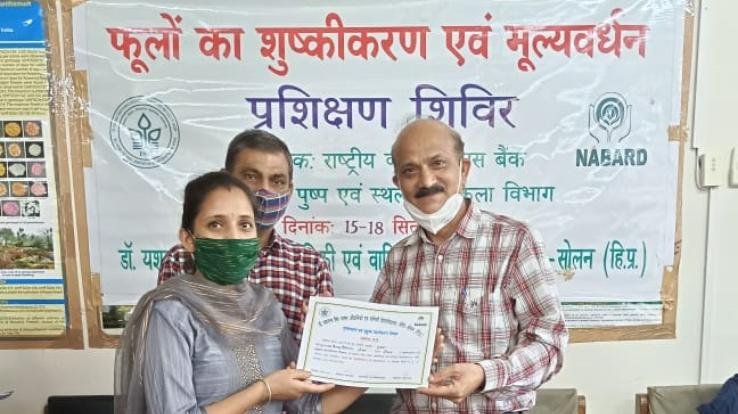 A series of training camps on 'Dried Flowers' concluded at Nauni University