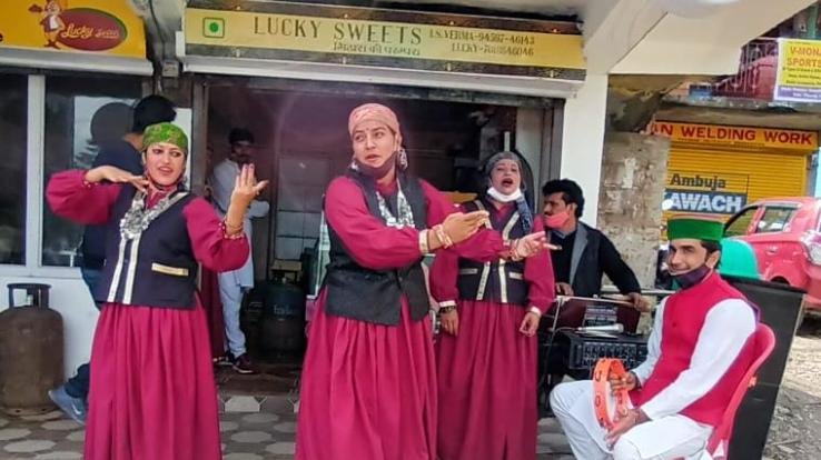 शिमला : सूचना एवं जन सम्पर्क विभाग द्वारा लोगों को किया गया जागरूक