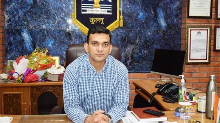 कुल्लू : कोरोना वैक्सीन की दूसरी डोज के लिए 60 हजार लोग पात्र-डीसी