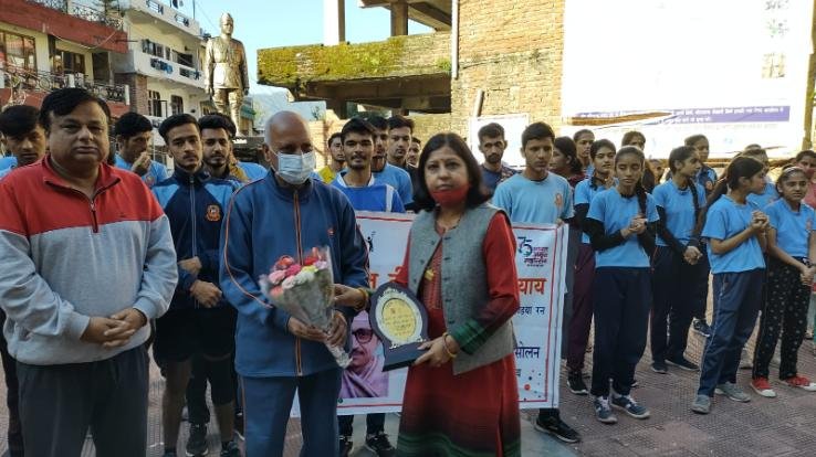 Solan: Nehru Yuva Kendra organized Fit India Marathon program