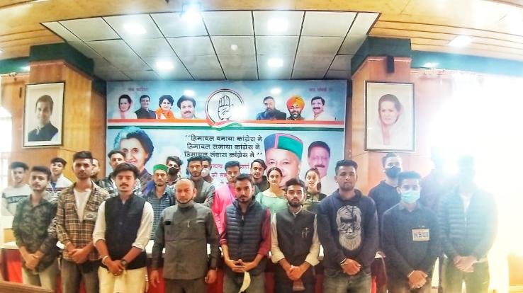 Shimla: NSUI Sanjauli workers reached PCC office regarding various issues