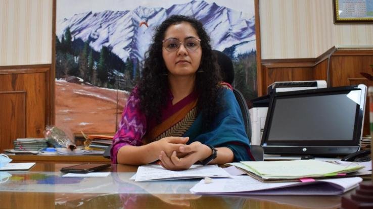 Deputy Commissioner Solan Kritika Kulhari gave guidelines regarding nomination and election campaign