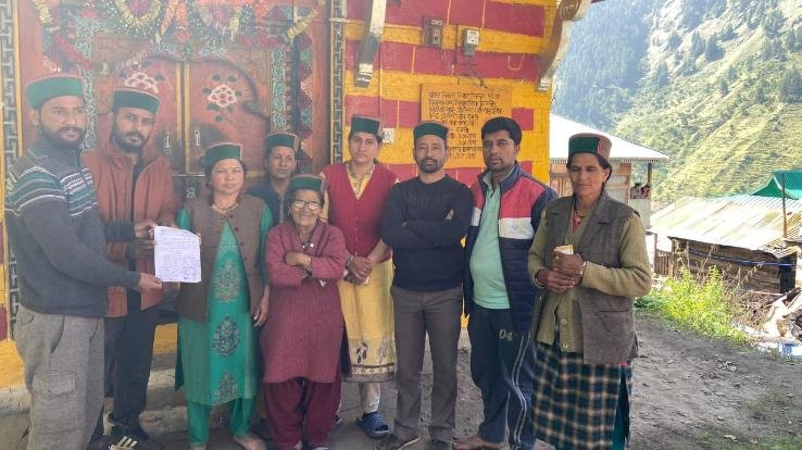 Kinnaur: Help given to families affected by fire