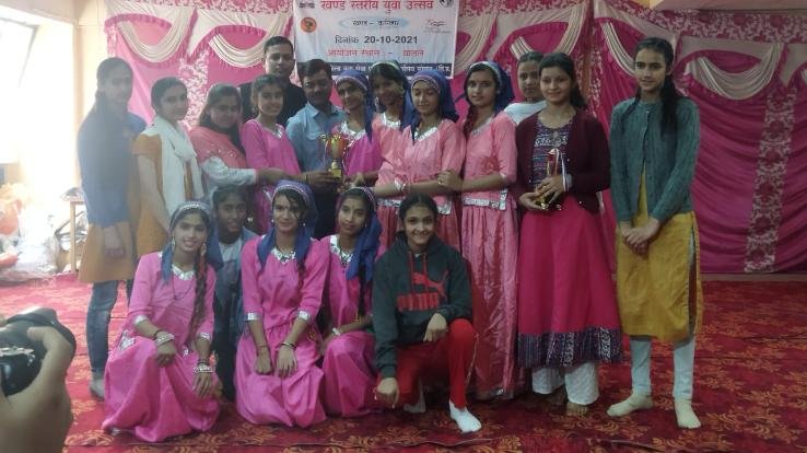 बातल में खंड स्तरीय युवा उत्सव का आयोजन