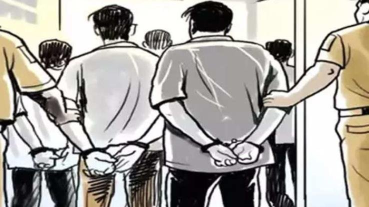 Indora: 4 people including 11 grams of heroin and foreign currency arrested in Chhani Beli village