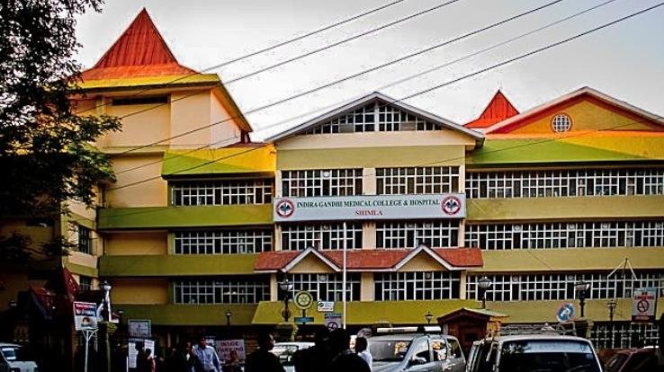 Shimla: 4 doctors came to IGMC, Corona positive, stirred up