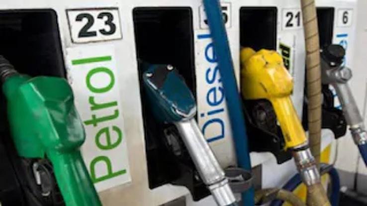 Petrol and diesel prices continue to rise, today oil prices increased again