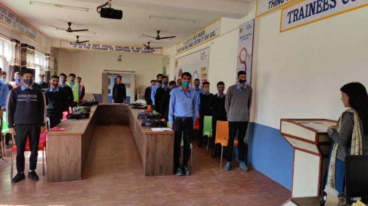 Darlaghat: Vigilance week organized by Ambuja Cement Foundation Private ITI in association with UCO Bank