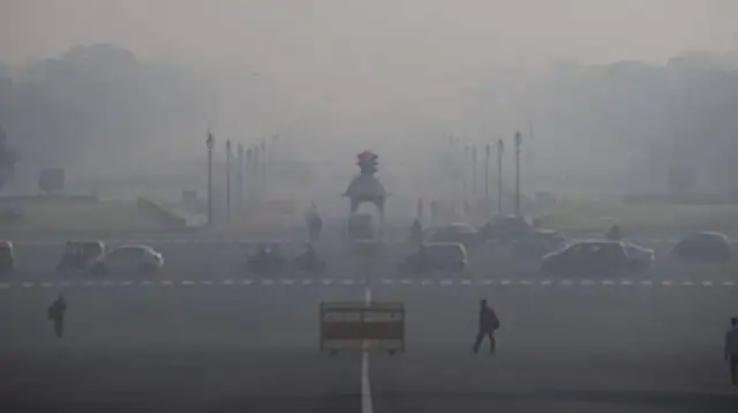 Delhi's air is poisoned, with AQI-436 the air quality in the capital 'severe'