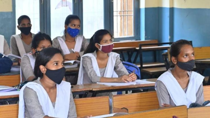 Himachal Pradesh: Schools reopen after festive break