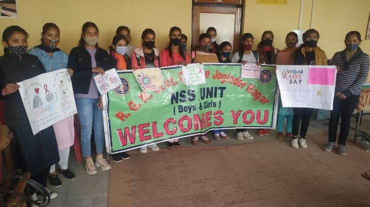 Program organized on the occasion of World AIDS Day in Government College Jogindernagar