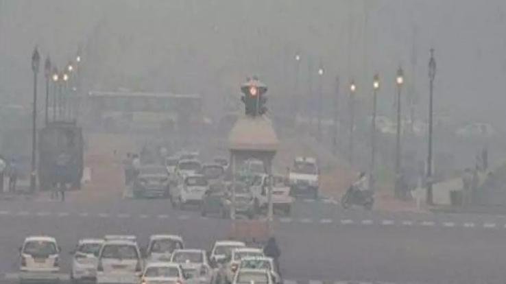 Delhi's air still toxic, air quality recorded in 'poor' category