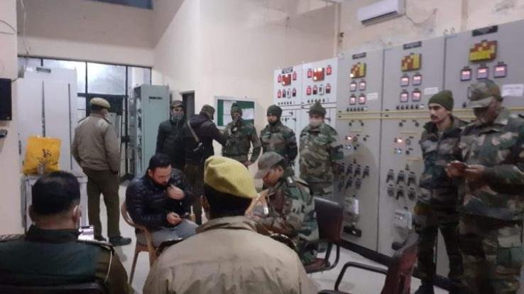 Electricity workers of Jammu and Kashmir went on indefinite strike, the administration deployed the Indian Army