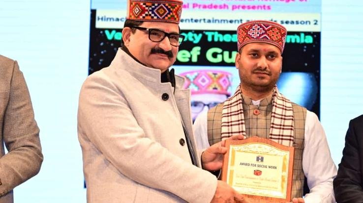 Nadaun: Shanky Thukral honored with Award for Social Worker