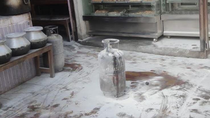 Dehra: Cylinder fire in Dhaliara's Dhaba