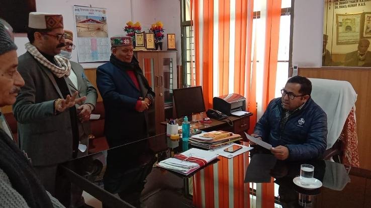 Kangra: Maa Jwala Jan Kalyan Sabha Jwalamukhi submitted a memorandum to the administration