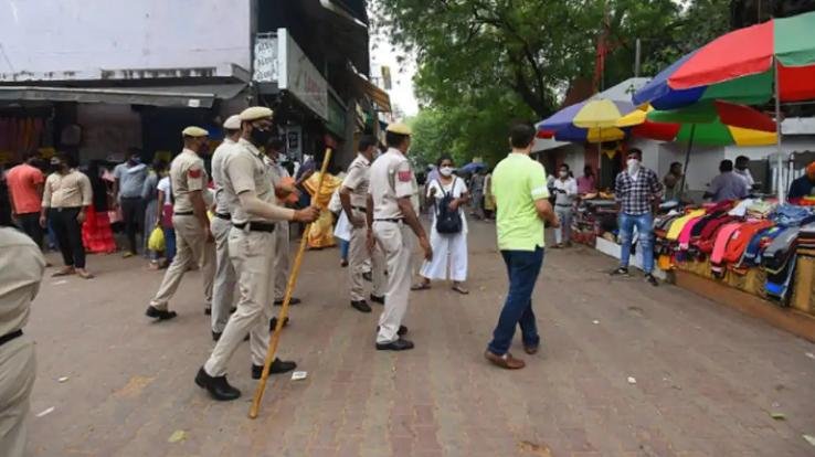 Delhi government fined 1.5 crores for violating corona rules in two days