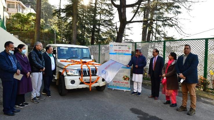 Shimla: Health Minister flagged off GCCI mobile unit