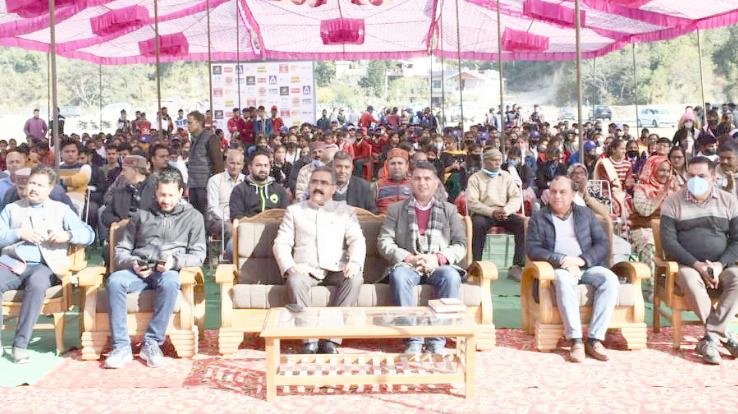 देहरा: गांवों से तैयार होंगे देश के लिए बेहतरीन खिलाड़ी: बिक्रम ठाकुर