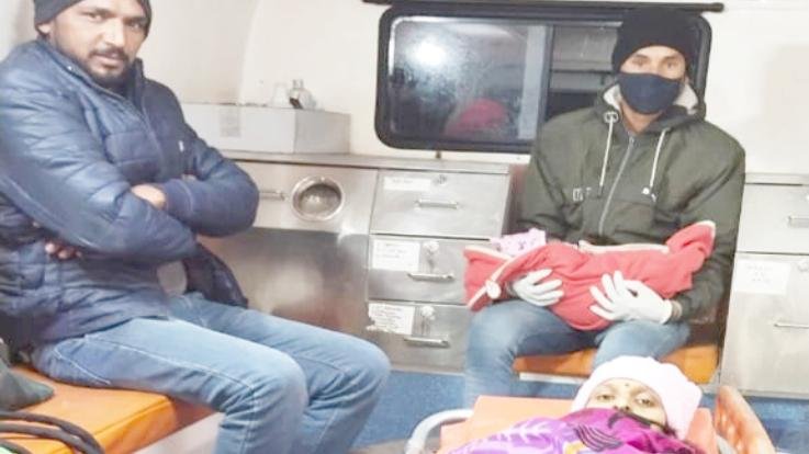 दाड़लाघाट: 108 एंबुलेंस में करवाया सफल प्रसव, जच्चा-बच्चा दोनों सुरक्षित