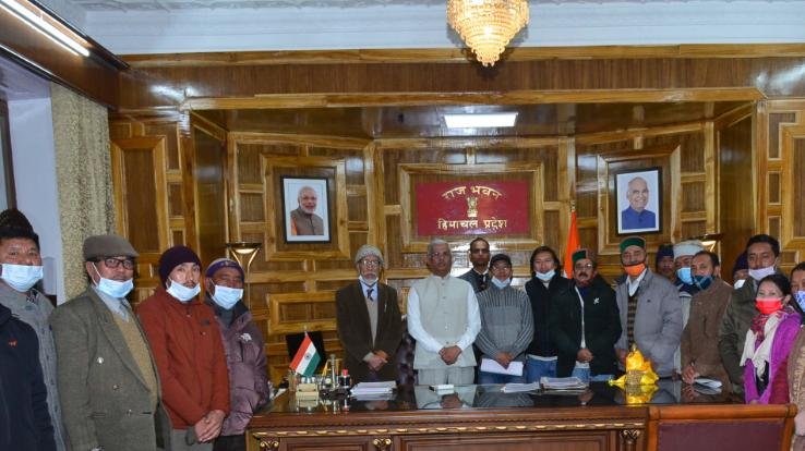 Shimla: Governor Rajendra Vishwanath Arlekar met the delegation of Selahaul-Spiti and Kinnaur