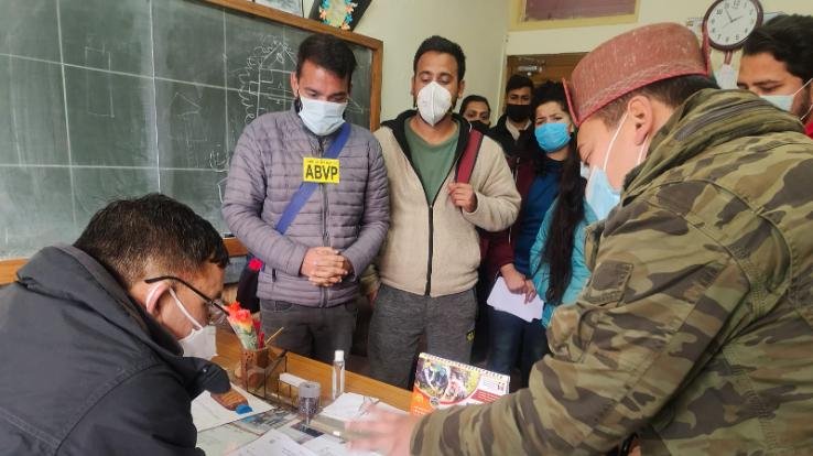 शिमला :एबीवीपी ने 50 प्रतिशत क्षमता के साथ पुस्तकालय खोलने की उठाई मांग 