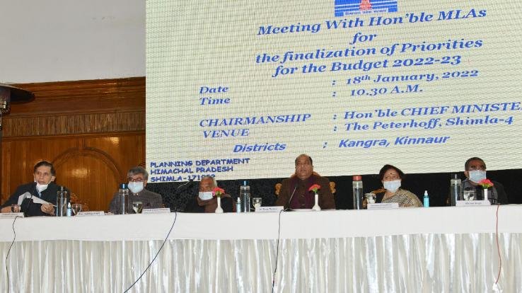 शिमला : मुख्यमंत्री ने विभिन्न परियोजनाओं की डीपीआर समयबद्ध पूर्ण करने के निर्देश दिए
