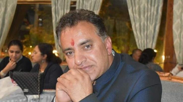 शिमला : हिमाचल प्रदेश शिक्षक महासंघ के प्रांत महामंत्री डॉ मामराज पुंडीर ने सयुक्त मोर्चा बनने पर किया कटाक्ष 