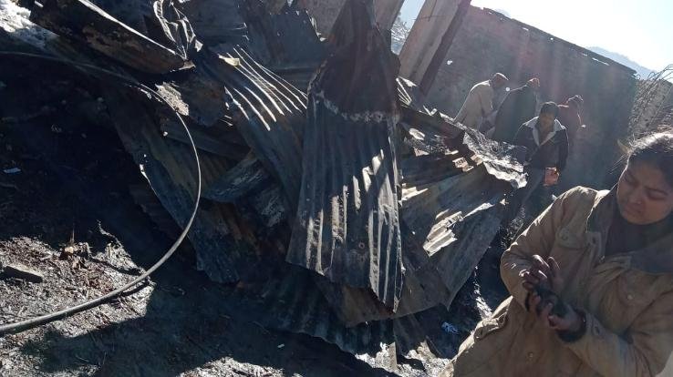 Massive fire at two places in Shimla, condition of 1 person critical