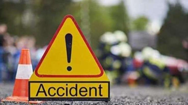 Car fell into 500 feet deep gorge, four people died