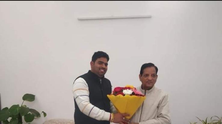 Jaisinghpur: Aman Rana meeting Kishan Kapoor, MP of Kangra and Chamba region in Delhi.