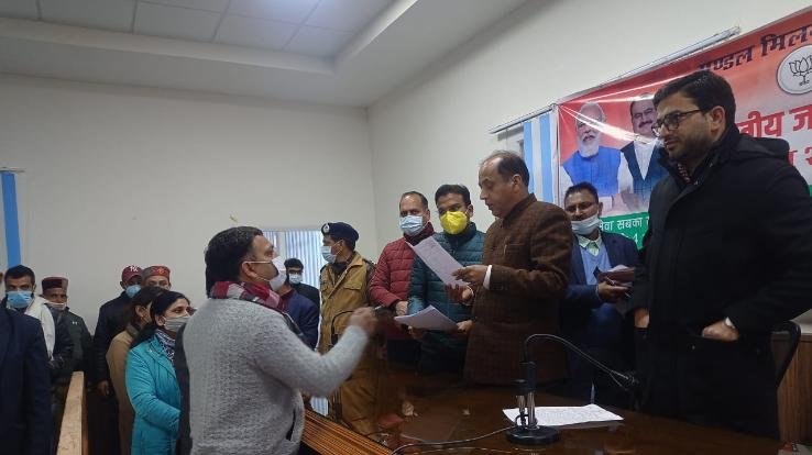 Hindu Sarva Samaj Religious and Social Organization registered Kangra gave a demand letter to the Chief Minister